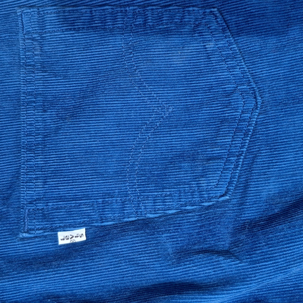 Navy Blue Levi Jeans - Picture 5 of 8